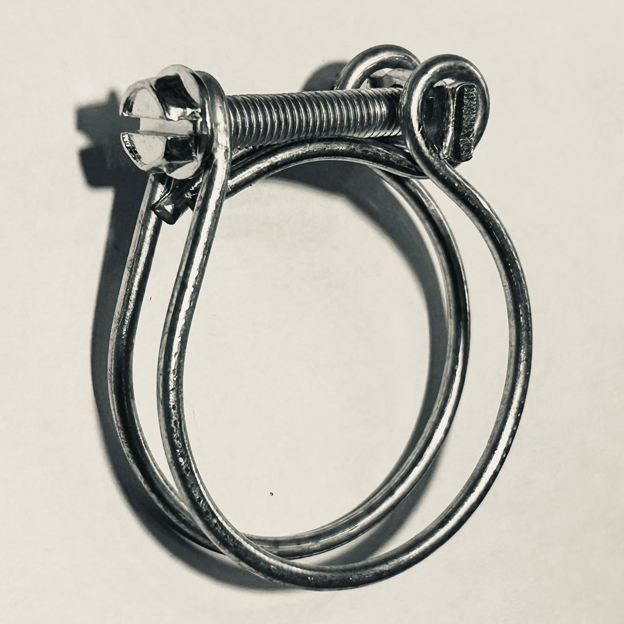 Abrazadera N° 28/30
